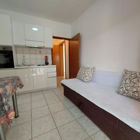 Apartment Pezić Krk Town Zewnętrze zdjęcie